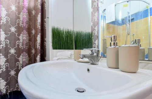 San Giuliano Milanese Apartment | Giardino dei Libri - San Giuliano Milanese - by Host4U