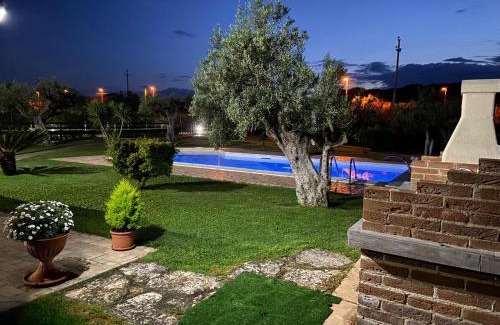 Treglio House | Giardino tra gli ulivi