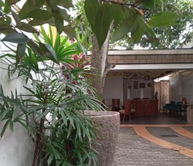 Mount Lavinia Apartment | GiBu Art Gallery and Villa