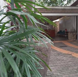 Mount Lavinia Apartment | GiBu Art Gallery and Villa