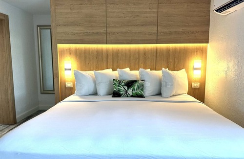 Key Largo Hotel | Gilbert's Resort