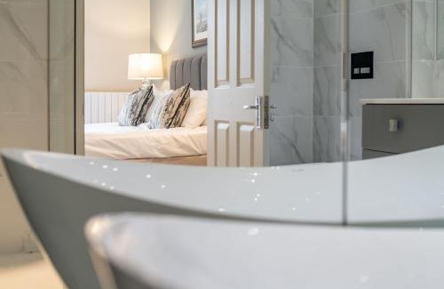 St. Andrews Apartment | Gillespie Apartments - Golfer's Dream