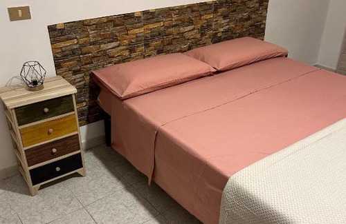 Santo Stefano di Camastra House | Gira Vota e Furria