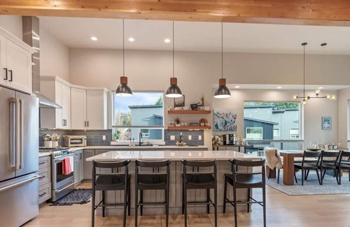 Girdwood Condo | Girdwood Gem!