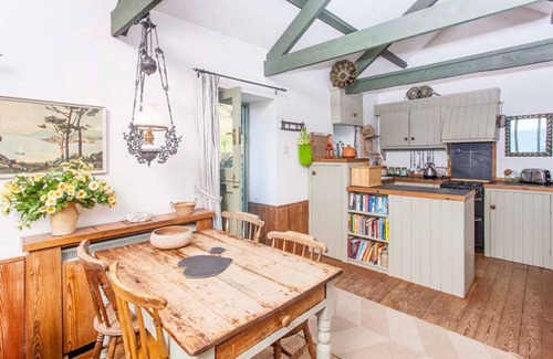 Sennen Cove Cottage | Girl Annie, Beach Cottage, Great Sea-Views, Garden