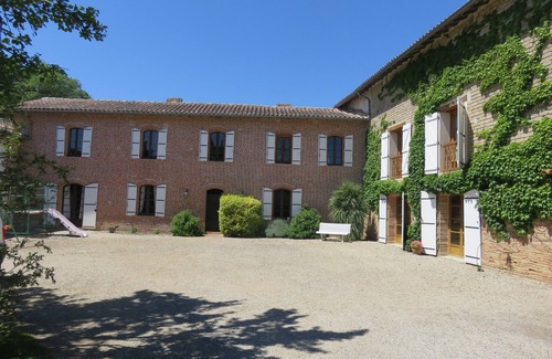 Parisot House | GITE 6 PEOPLE WITH POOL IN THE COUNTRY - ALBI-TOULOUSE AREA