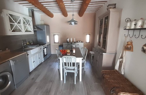 Courthezon Cottage | Gite between Avignon and Orange