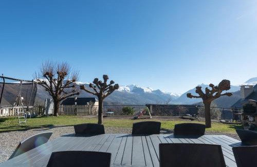 Ouzous House | Gite d'Ayzi