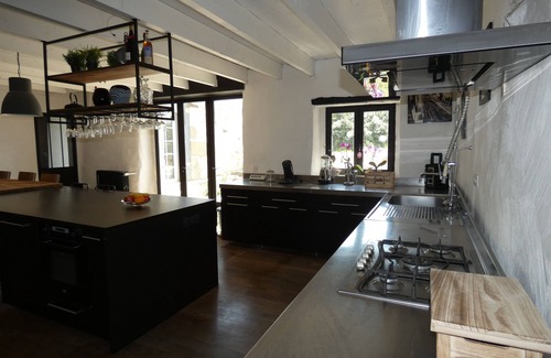 Breles Villa | Gite d'exception: Gite with heated pool 12/14 people