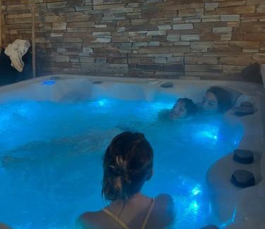 Roquemaure House | Gite de Gabi Jacuzzi