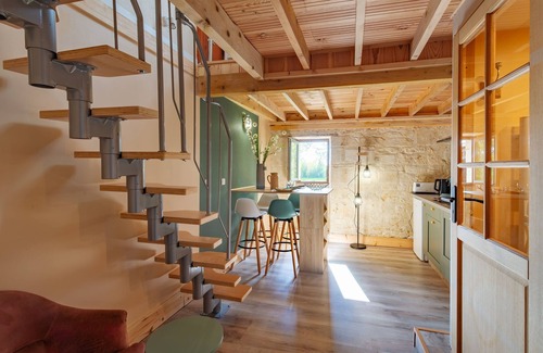 Deneze-sous-Doue Apartment | Gite de la Ferme du Château 2 - Studio Climatisé