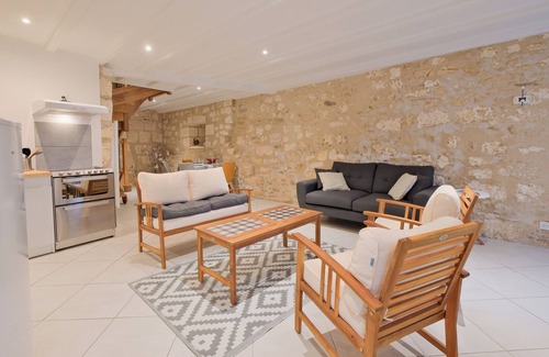 Brantome-en-Perigord House | Gîte D’ici et d’Ailleurs – Authentic Charm in the Heart of the Historic Center with Wi-Fi