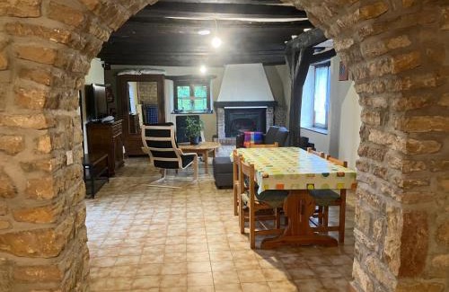 Molamboz House | Gite Du Poisson Rouge