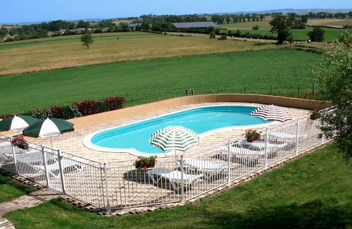 Tanus House | Gite Helen situated on the Tarn/Aveyron border, with Swimming Pool