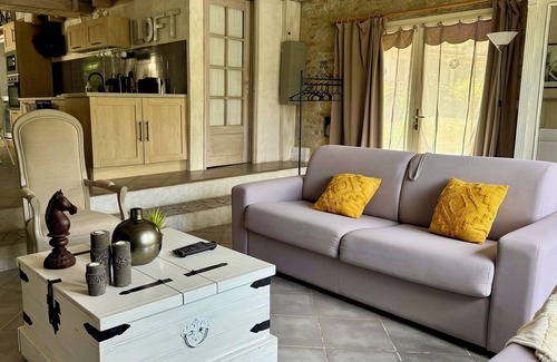 Saint-Coutant-le-Grand Cottage | Gîte "Ile de Ré" with shared 7x7m swimming pool, 20 minutes from the beach