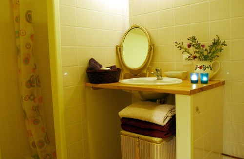 Desaignes Cottage | Gîte Isabel in the Ardèche hills next to the medieval village Désaignes.