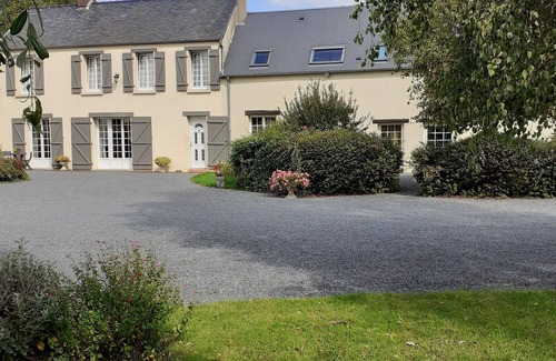 Saint-Paul-du-Vernay Apartment | GITE labellized 2 * in the countryside, NEAR BAYEUX, BEACHES OF THE LANDING.