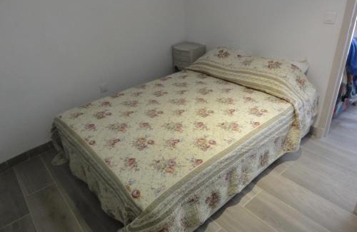 Maubec House | Gite le bagnol un coin de paradis