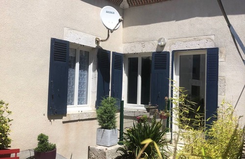 Suevres House | Gite "Le Pressoir" in the center of the Loire castles, ideal for families.