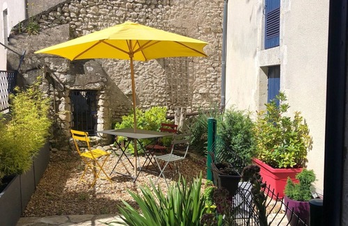 Suevres House | Gite "Le Pressoir" in the center of the Loire castles, ideal for families.