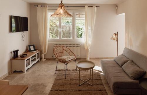 Mormoiron House | GITE LE TILLEUL