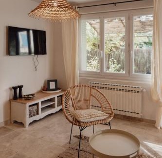 Mormoiron House | GITE LE TILLEUL