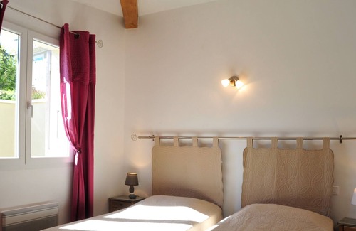 Merindol-les-Oliviers House | Gite Les Aiguillans