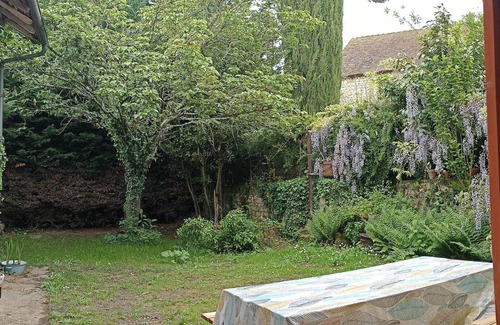 Vicq-sur-Gartempe Cottage | Gite les Glycines, near La Roche Posay, Futuroscope, Beauval zoo