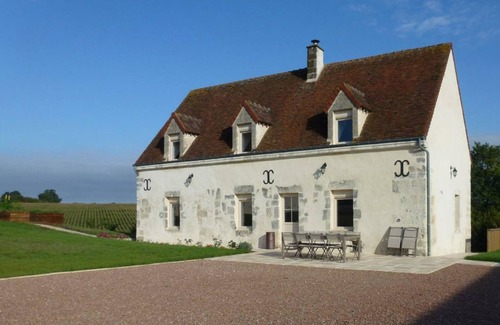 Mauves-sur-Huisne Cottage | Gite Mauves-sur-Huisne, 5 bedrooms, 12 persons