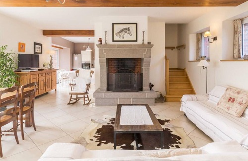 Saint-AndrE-de-l'Epine House | Gite Saint-André-de-l'Épine, 3 bedrooms, 8 persons