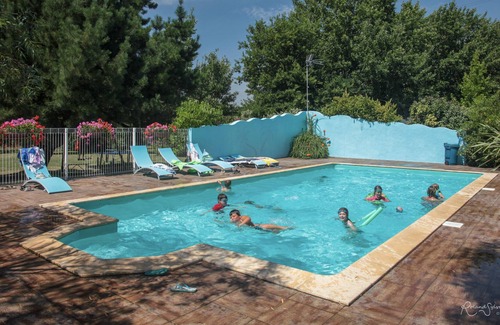 Olonne-sur-Mer Cottage | Gite with heated swimming pool in Les Sables d'Olo