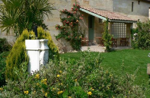 Vignonet House | Gites face rivière Saint-Emilion