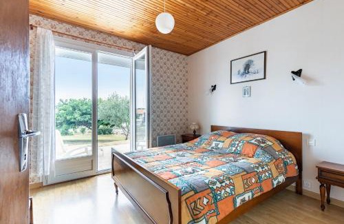 Givrand House | Givrand - maison vendéenne avec jardin pour 6