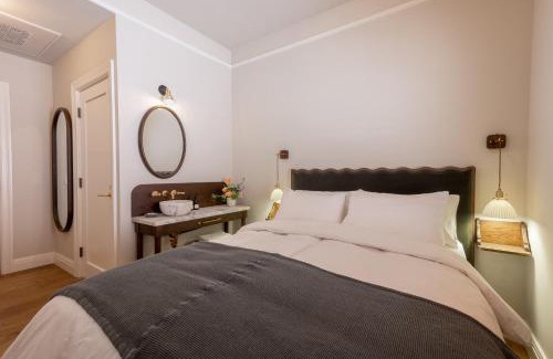 Venice Hotel | Gjelina Hotel