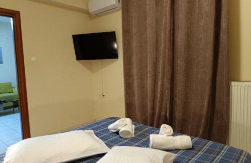 Larissa Apartment | Gk Suites-Constantin view , auto check-in 24h