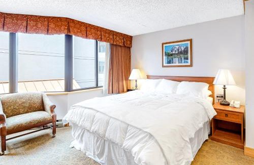 Crested Butte Hotel | GL306 Butte Gem