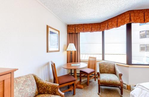 Crested Butte Hotel | GL306 Butte Gem