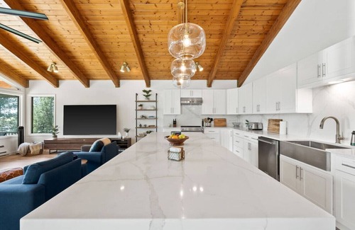 Columbia Falls House | Glacier Estate - Scenic Mountain & River Views!