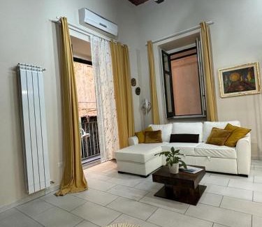 Rione Duomo House | GLAM house & boat