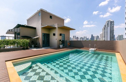 Ekkamai Apartment | Glamorous Peaceful Apt 2br 2ba Centre Wparkin 7 Mins to Bts Free Wifi