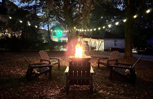 Westminster Apartment | Glamorous Private Guest Suite hot tub, gym, in apple country near waterfalls