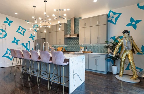 Katie Hill Neighborhood Villa | Glamour on the Rocks - Fashion Haus - Couture Murals & Rooftop Views