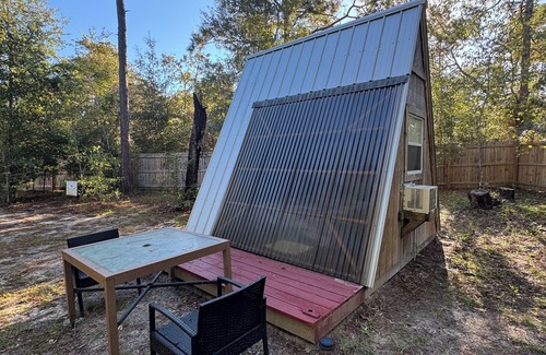 Brookridge Cabin | Glamping at the Olive Grove