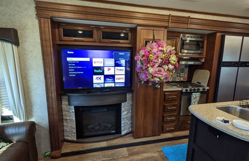 Georgetown House | Glamping in a luxurious Travel Trailer