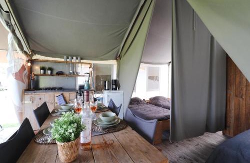 Twijzel Other | Glamping in Friesland with friends, cleaning included