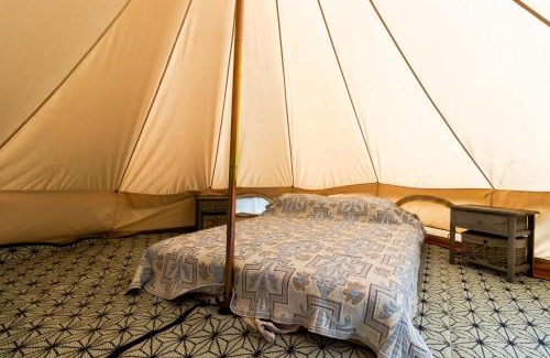 Auriac-du-Perigord Other | Glamping tente