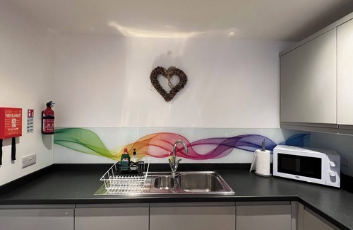 Glastonbury Apartment | Glastonbury Hidden Passage, 1 Bedroom Split-Level Apt, Sleeps 3