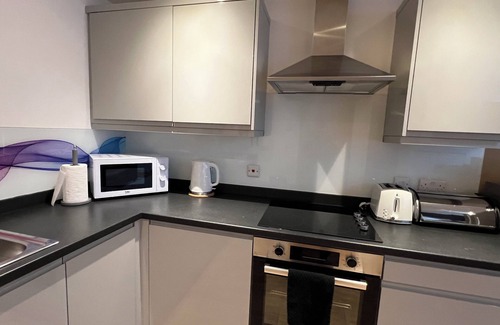 Glastonbury Apartment | Glastonbury Hidden Passage, 1 Bedroom Split-Level Apt, Sleeps 3