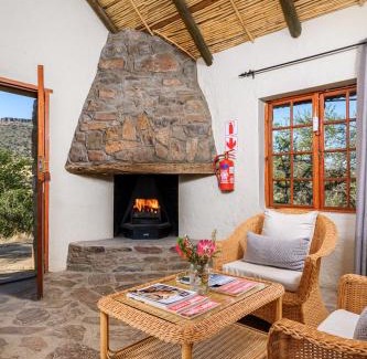 Graaff-Reinet Cabin | Glen Harry Game Reserve