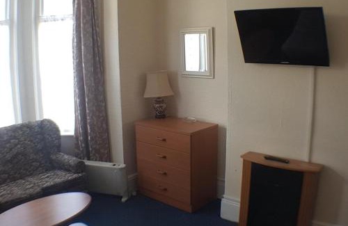 Great Yarmouth Apartment | Glen Villa 1 Sleeps 4 Near Beach